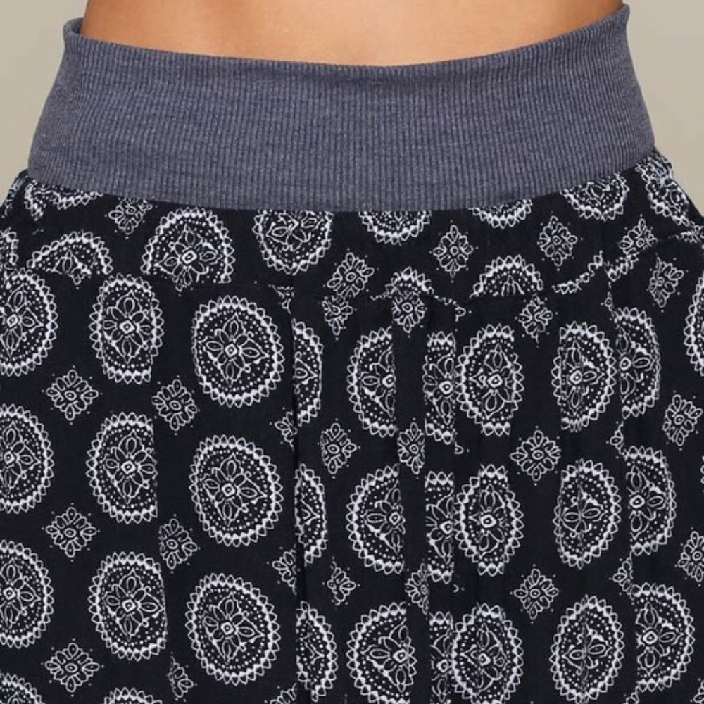 Balloon Pants  Navy White  Rib Waist  Medallion Print harem styleSz. S NWT Gigio - Picture 8 of 13